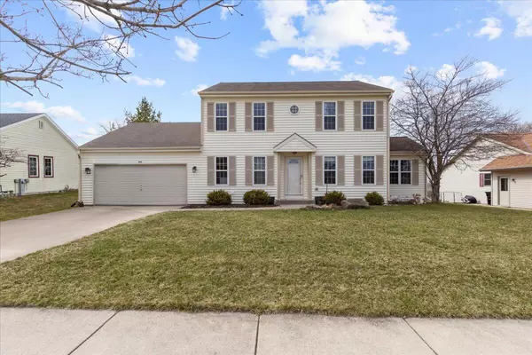 341 Northview Trl,  Hartford,  WI 53027