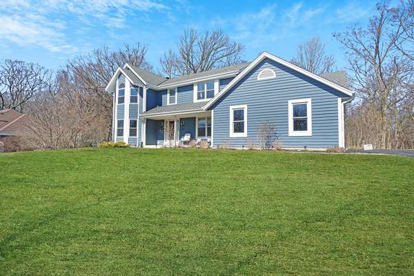 N73W27044 Kettle Cove Ln, Lisbon, WI 53089