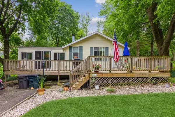 W3619 Oakrest Ave, Linn, WI 53147