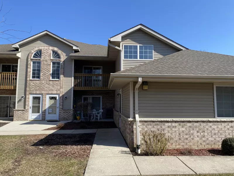 3036 Meyer Ct Unit 8, Mount Pleasant, WI 53406