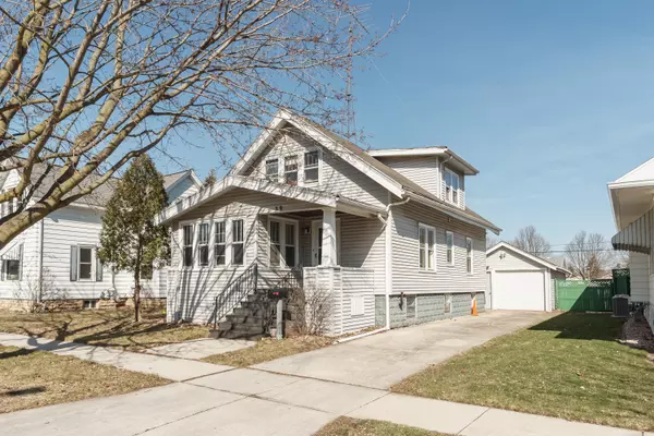 39 14th St, Fond Du Lac, WI 54935