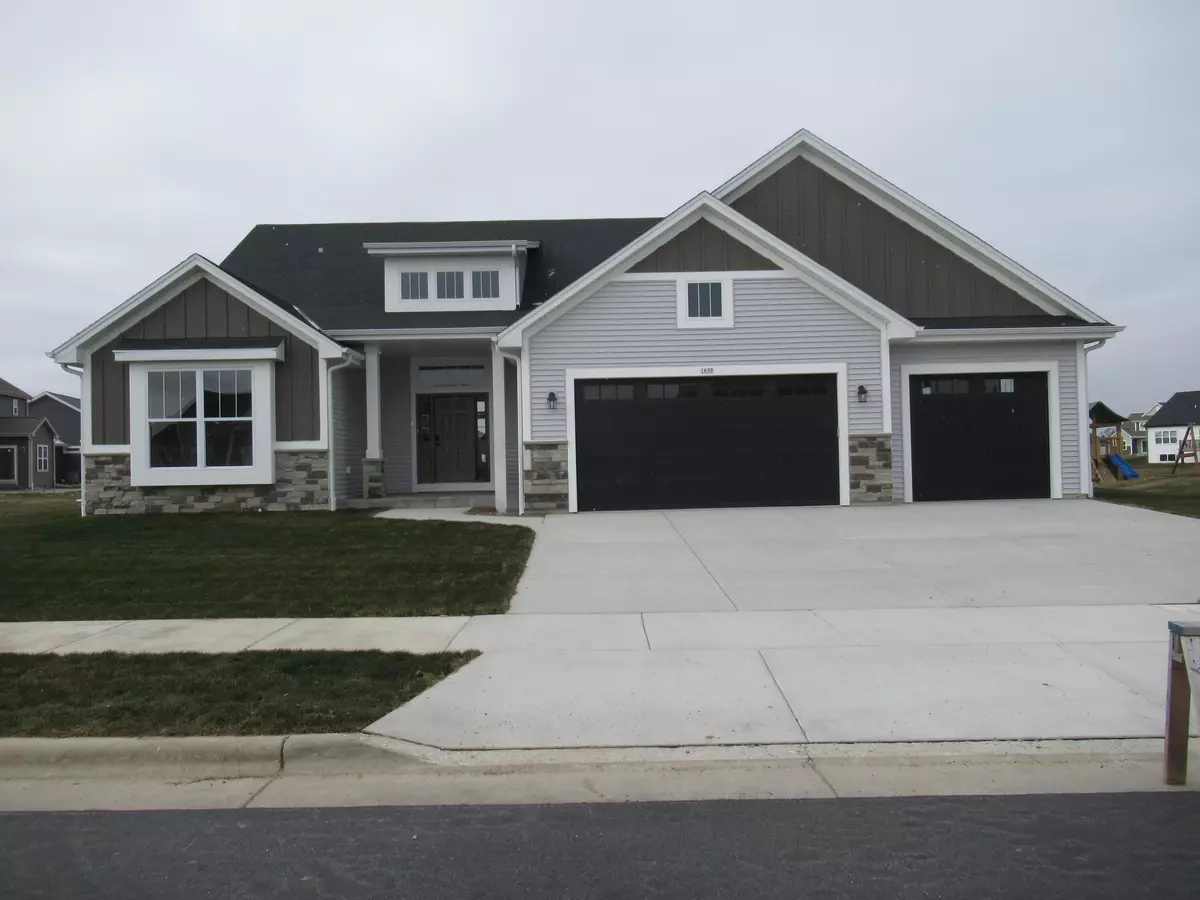 Oconomowoc, WI 53066,1600 Creekview Ln