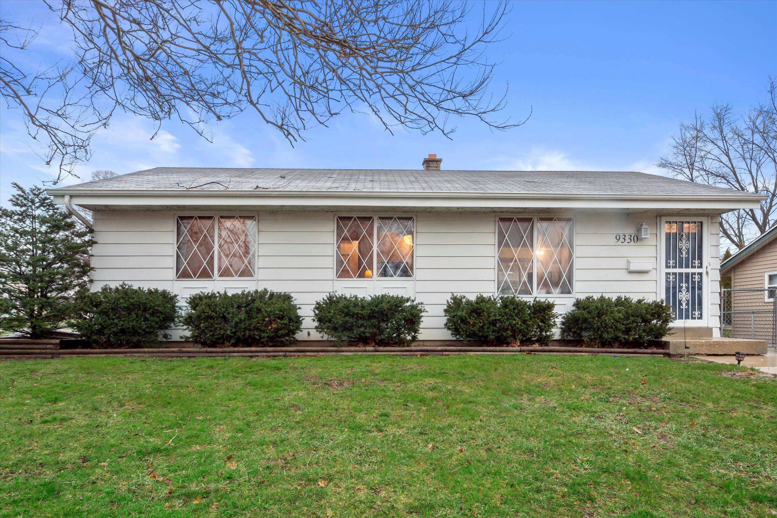 9330 W Cleveland Ave, West Allis, WI 53227