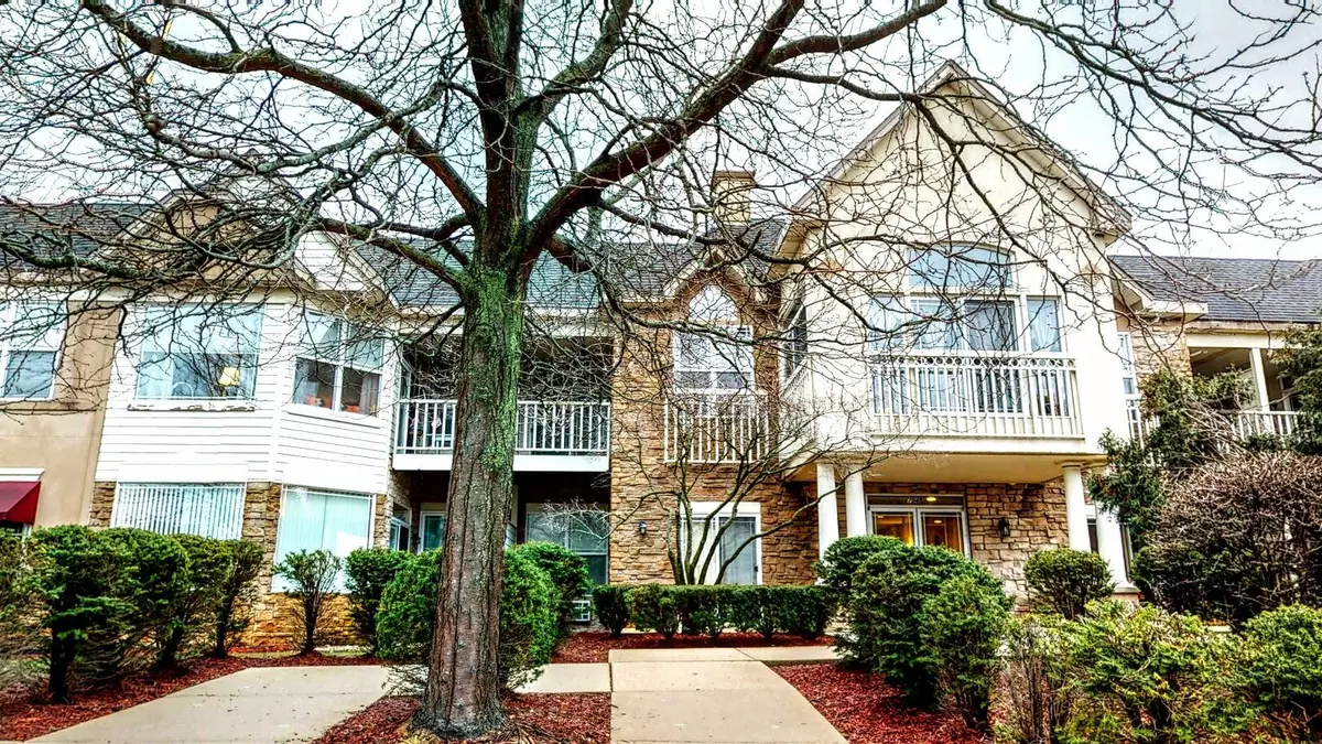 Franklin, WI 53132,7045 S Riverwood Blvd Unit A01