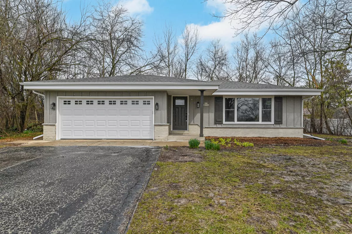 Muskego, WI 53150,S63W13326 Windsor Rd