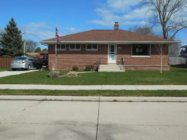 1613 N 29th St, Sheboygan, WI 53081