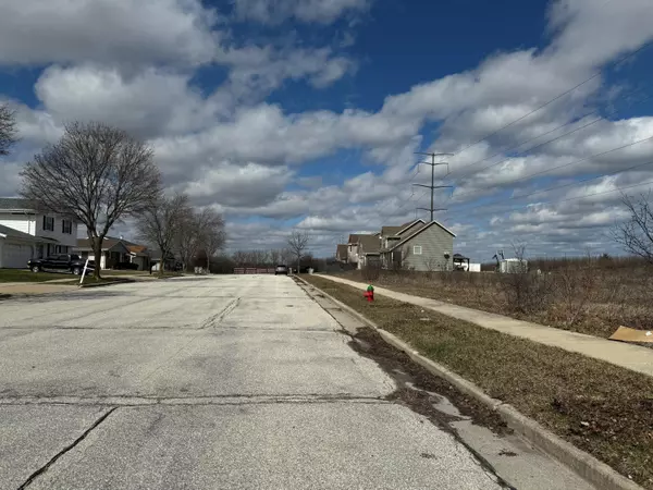 Milwaukee, WI 53224,9328 N Burbank Ave