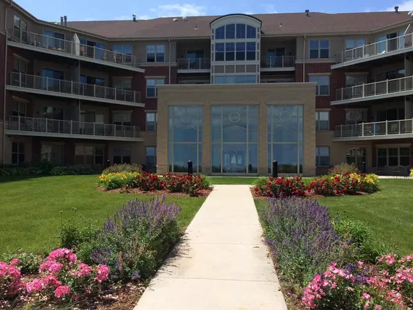 Saint Francis, WI 53235,4110 S Lake Dr Unit 436