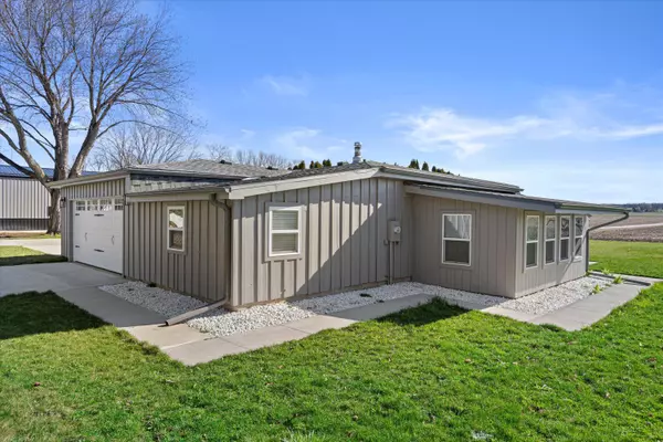 Chilton, WI 53014,N1848 Maple Heights Bch