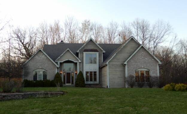 6035 S Karrington Ln, New Berlin, WI 53151