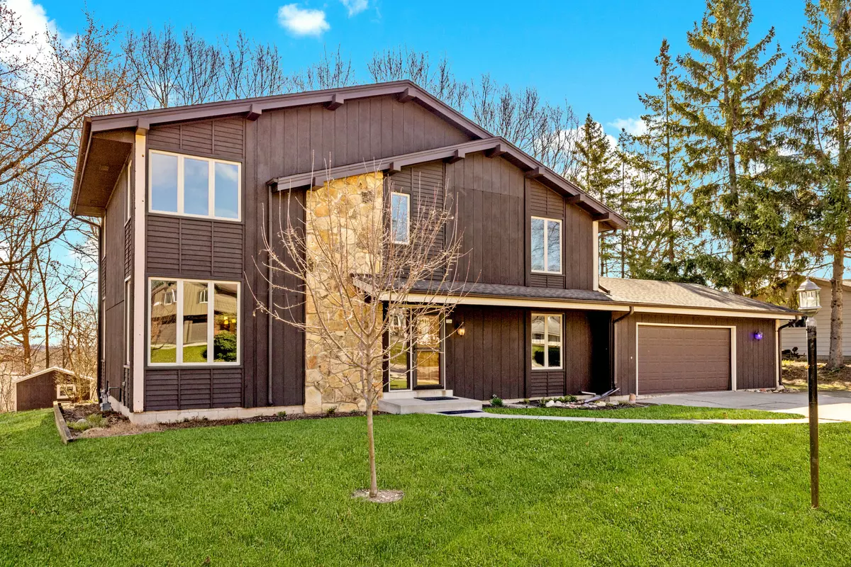 Hartland, WI 53029,726 Mansfield Cir