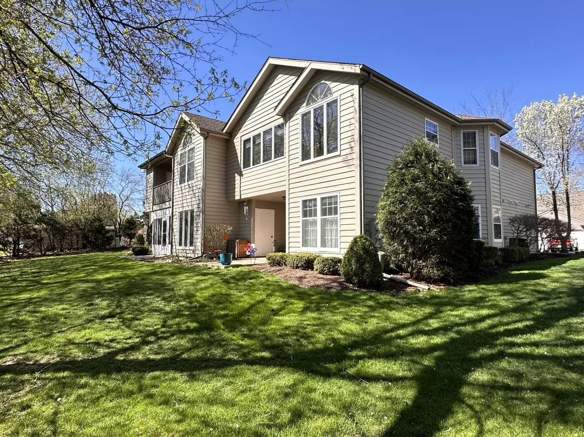 Burlington, WI 53105,954 Dorothy Ct Unit 9-D