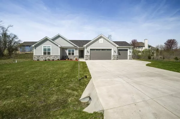 Twin Lakes, WI 53181,1013 Meadow View Ct