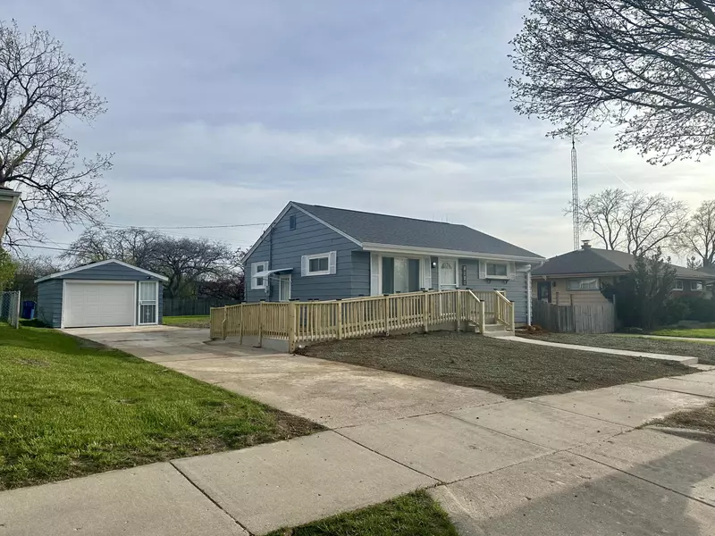 8121 W Mill Rd, Milwaukee, WI 53218