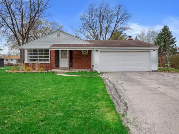 4930 Tanglewood Ave, Caledonia, WI 53402