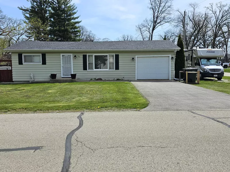 W1395 W Post Rd, Bloomfield, WI 53128