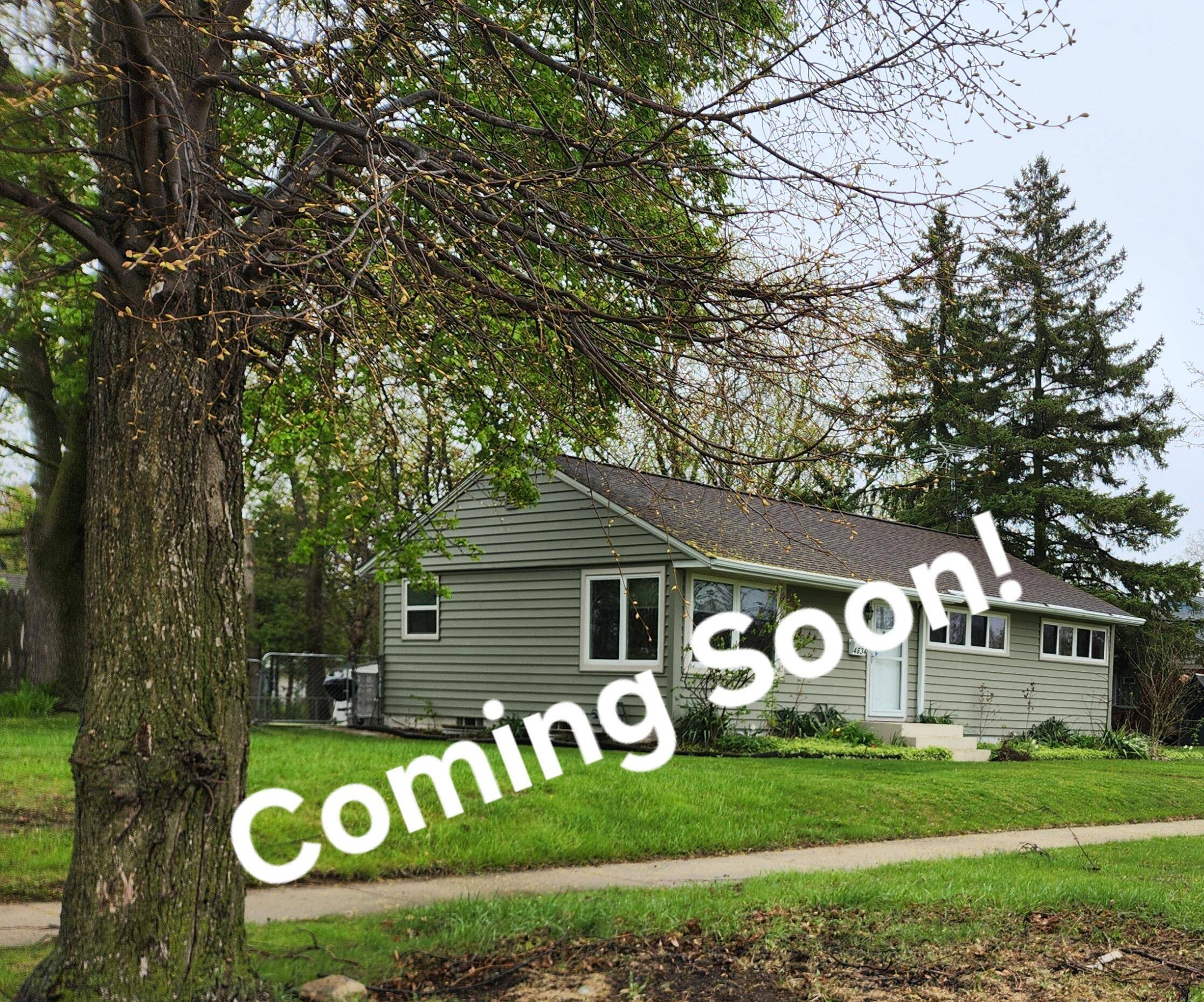4634 N 90th St, Milwaukee, WI 53225