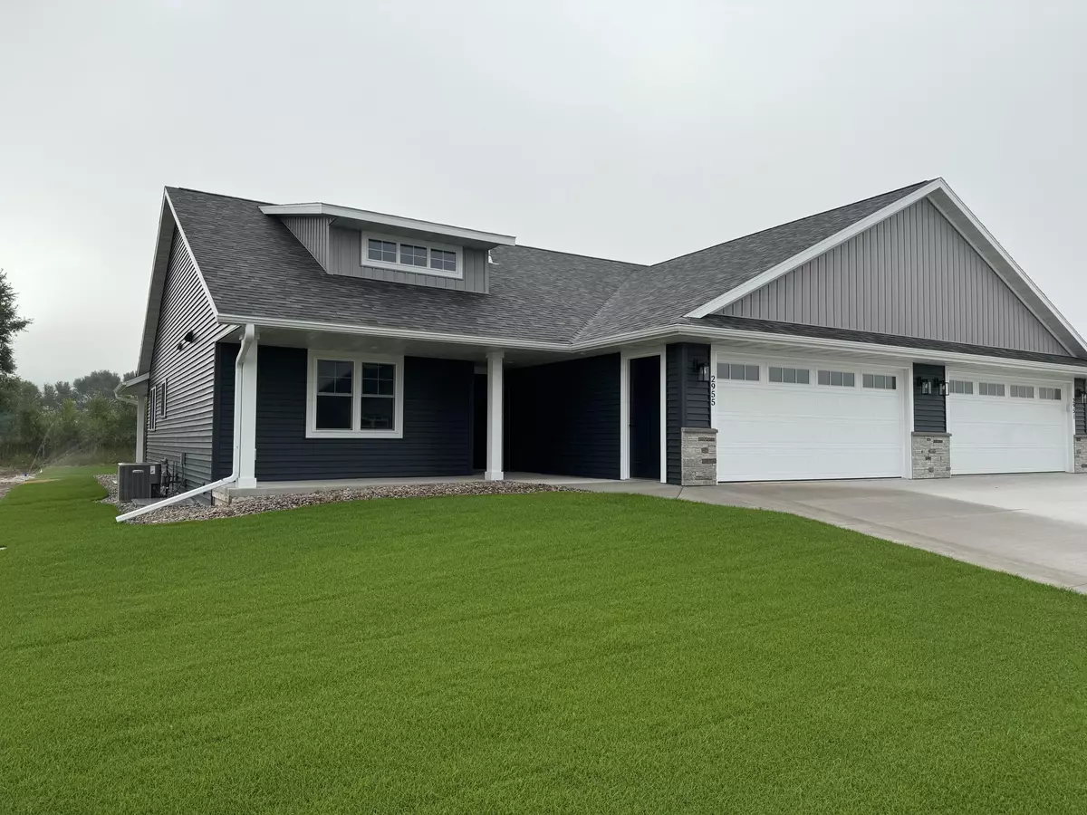 Holmen, WI 54636,2955 Red Clover St