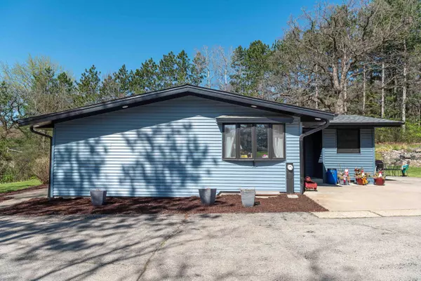 Twin Lakes, WI 53181,32900 120th St