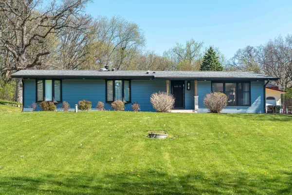 Twin Lakes, WI 53181,32900 120th St