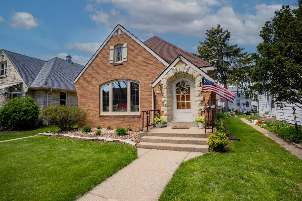 Milwaukee, WI 53222,2847 N 79th St