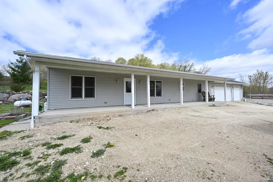 7961 Town Hall Rd, Barton, WI 53040