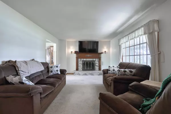 Oconomowoc, WI 53066,1021 Keats Cir