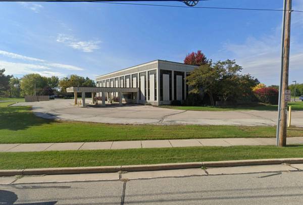 10005 Northwestern Ave, Caledonia, WI 53046