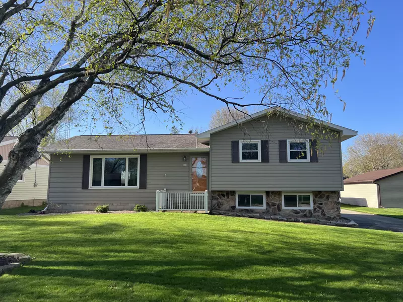 315 Washington Ct, Whitelaw, WI 54247