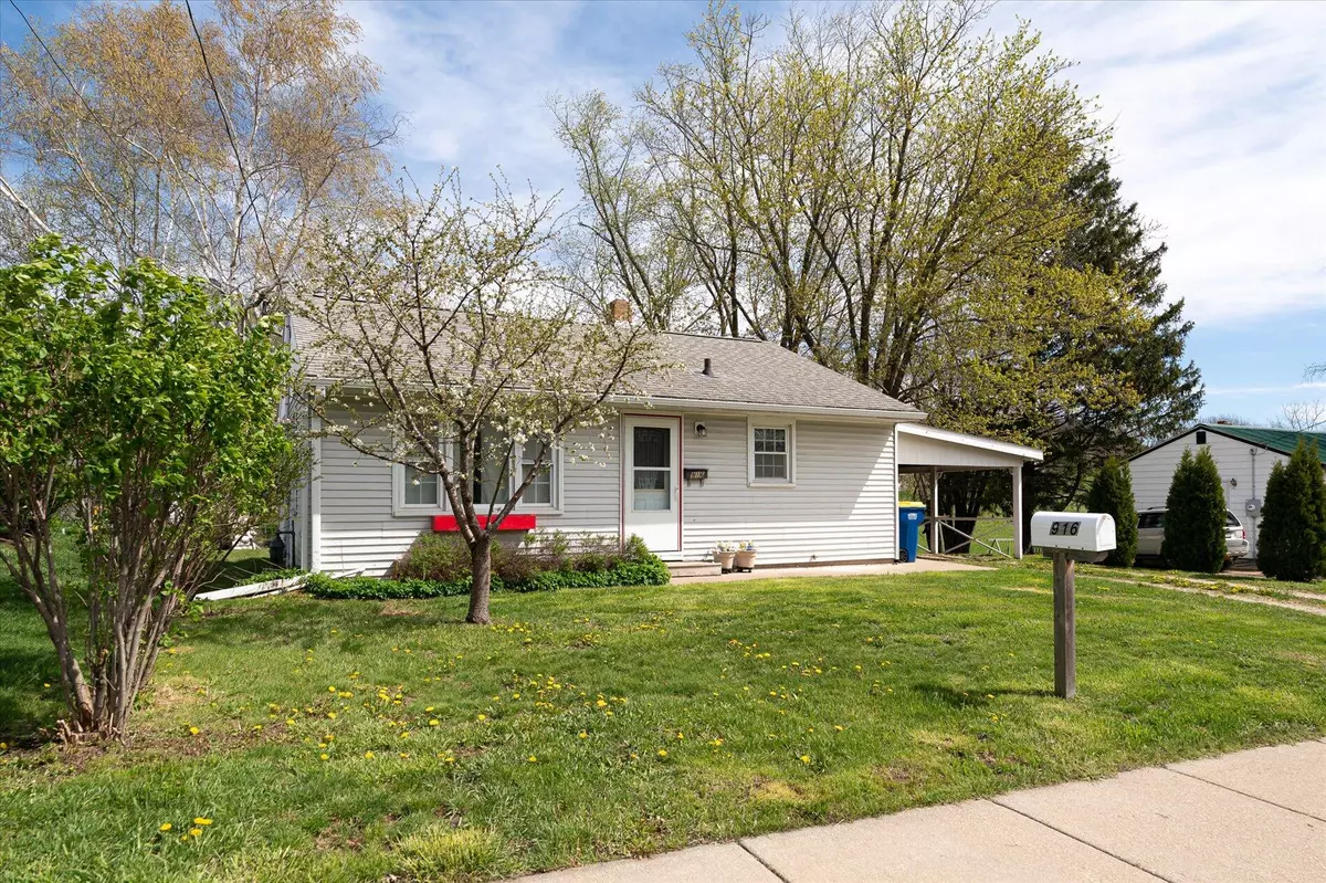 Viroqua, WI 54665,916 E Decker St