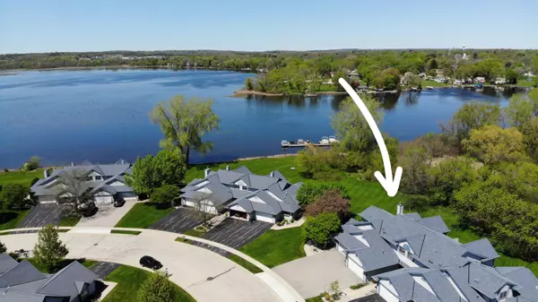 Mukwonago, WI 53149,929 Bay View Cir Unit 12