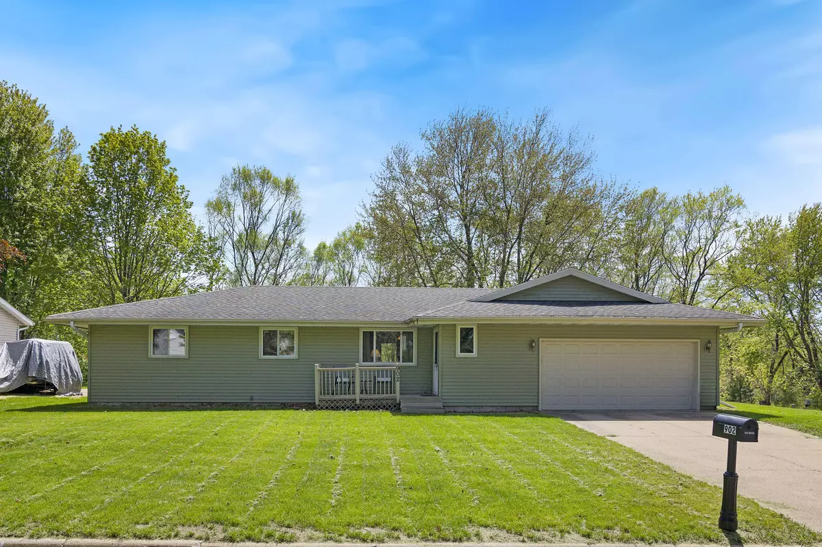 Campbell, WI 54603,902 Miller Pl