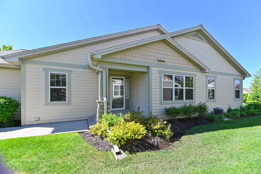 W155S7073 Sandalwood Cir, Muskego, WI 53150