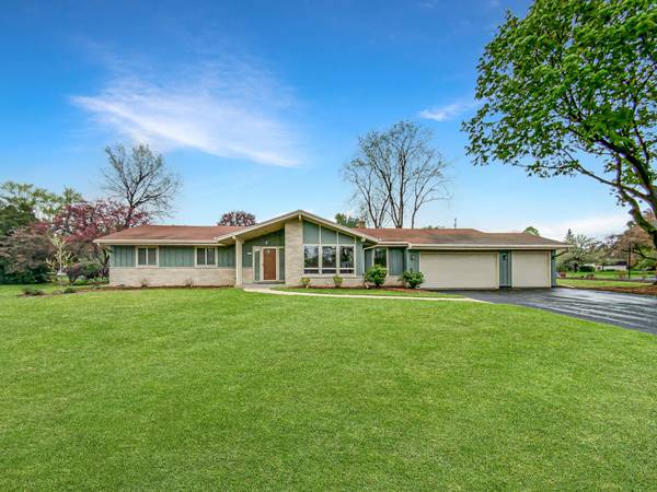 4180 Bexley Dr, Brookfield, WI 53045