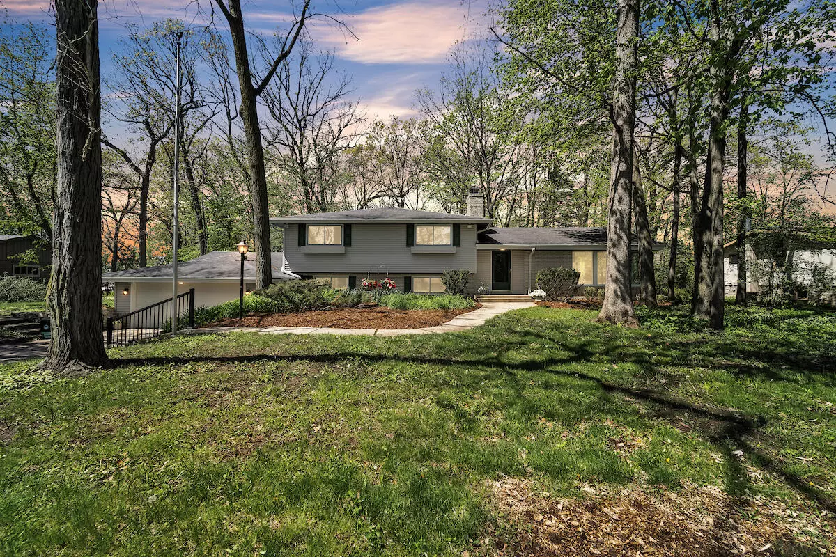 Brookfield, WI 53045,3445 Hollywood Ln