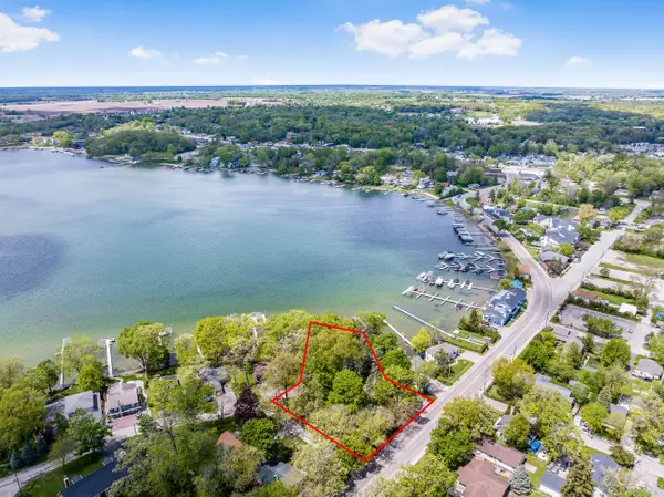 Twin Lakes, WI 53181,703 Wilmot Ave