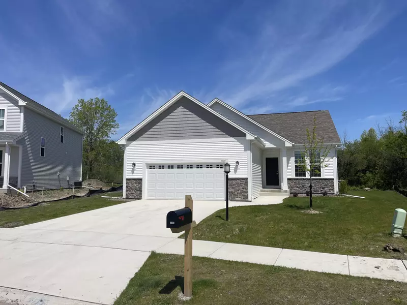 5820 Hunter Dr, Mount Pleasant, WI 53406