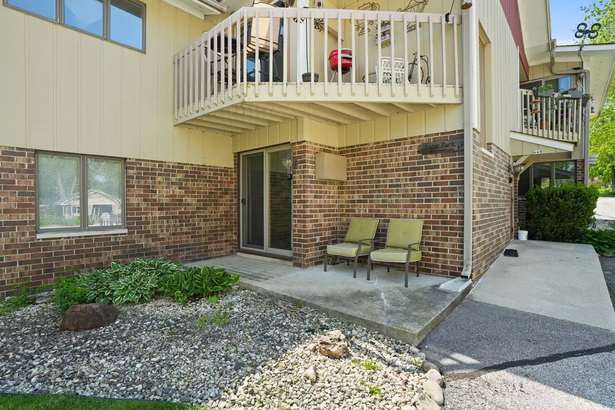 Burlington, WI 53105,449 W Chestnut St Unit 1