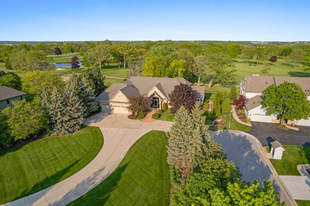 Franklin, WI 53132,7402 W Hollyann Ln