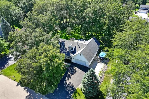 Twin Lakes, WI 53181,225 Evergreen Ln