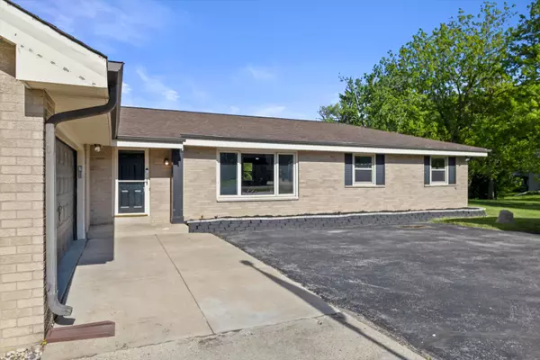 Muskego, WI 53150,W203S10320 N Shore Dr