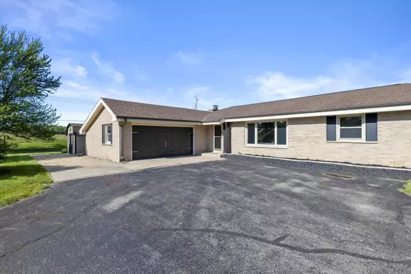 Muskego, WI 53150,W203S10320 N Shore Dr