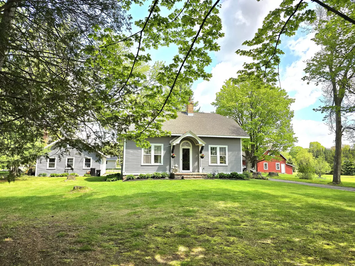 Antigo, WI 54409,422 E 10th Ave Rd