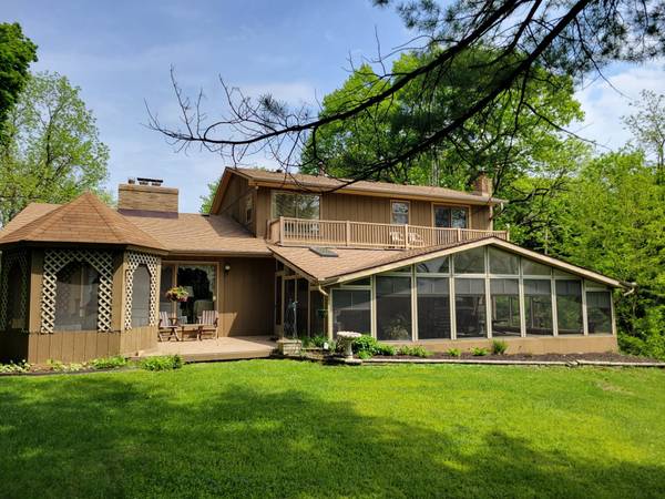 2950 North Shore Dr, Delavan, WI 53115