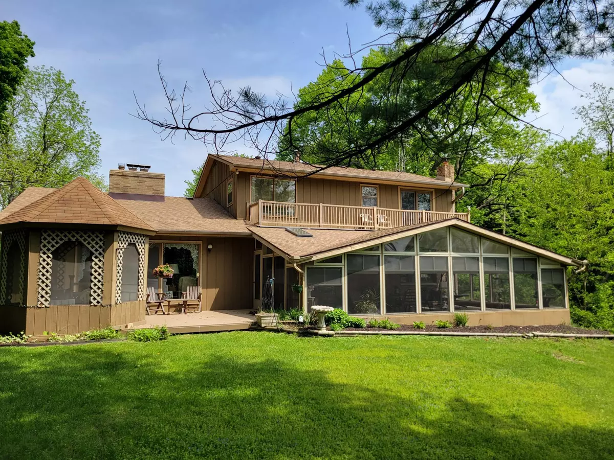Delavan, WI 53115,2950 North Shore Dr
