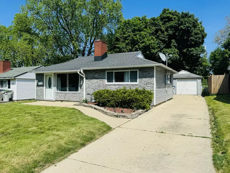 2846 S 51st St, Milwaukee, WI 53219