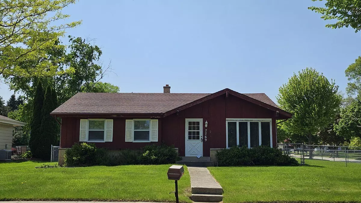 Oak Creek, WI 53154,7769 S Quincy Ave