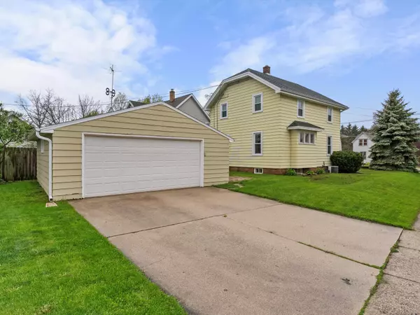 Sheboygan Falls, WI 53085,631 Pine St