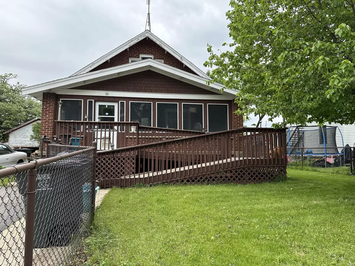 Darien, WI 53114,39 N Walworth St