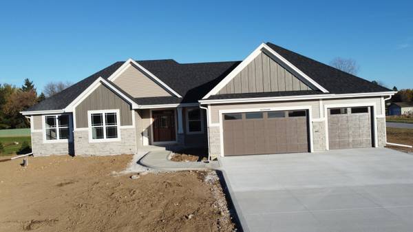 W237N9446 Pebble Brook Way, Lisbon, WI 53029